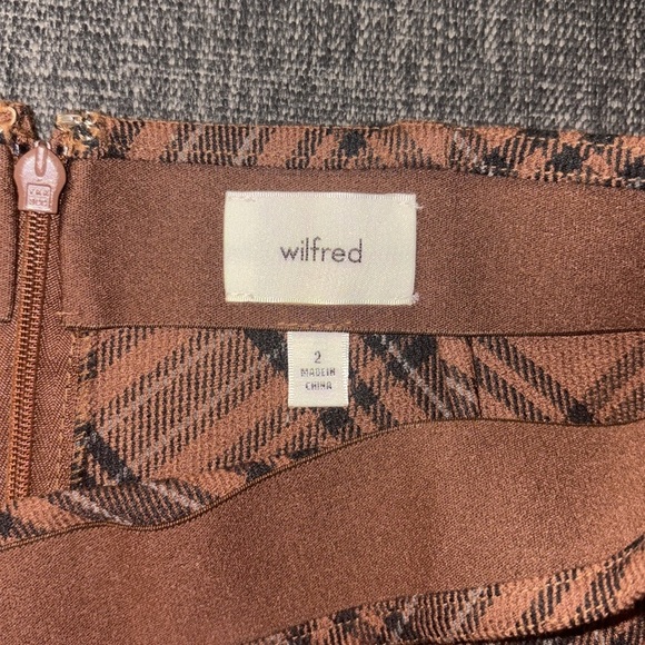 Aritiza Wilfred size 2 classic mini skirt plaid in dark brown and black - Picture 4 of 6